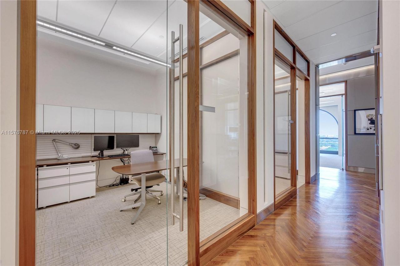 2020 Ponce De Leon Blvd, Unit PH-A1, Coral Gables, FL 33134 Photo