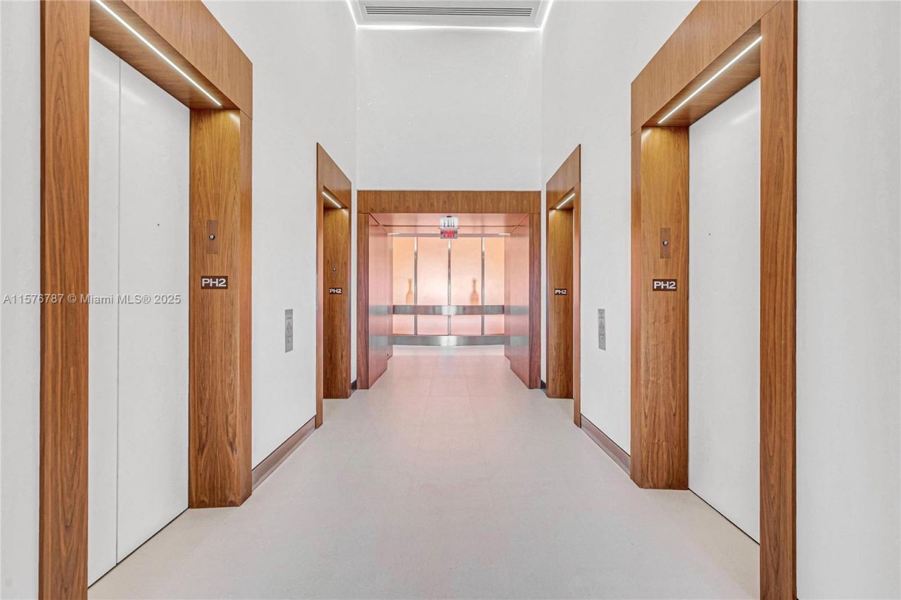 2020 Ponce De Leon Blvd, Unit PH-A1, Coral Gables, FL 33134 Photo