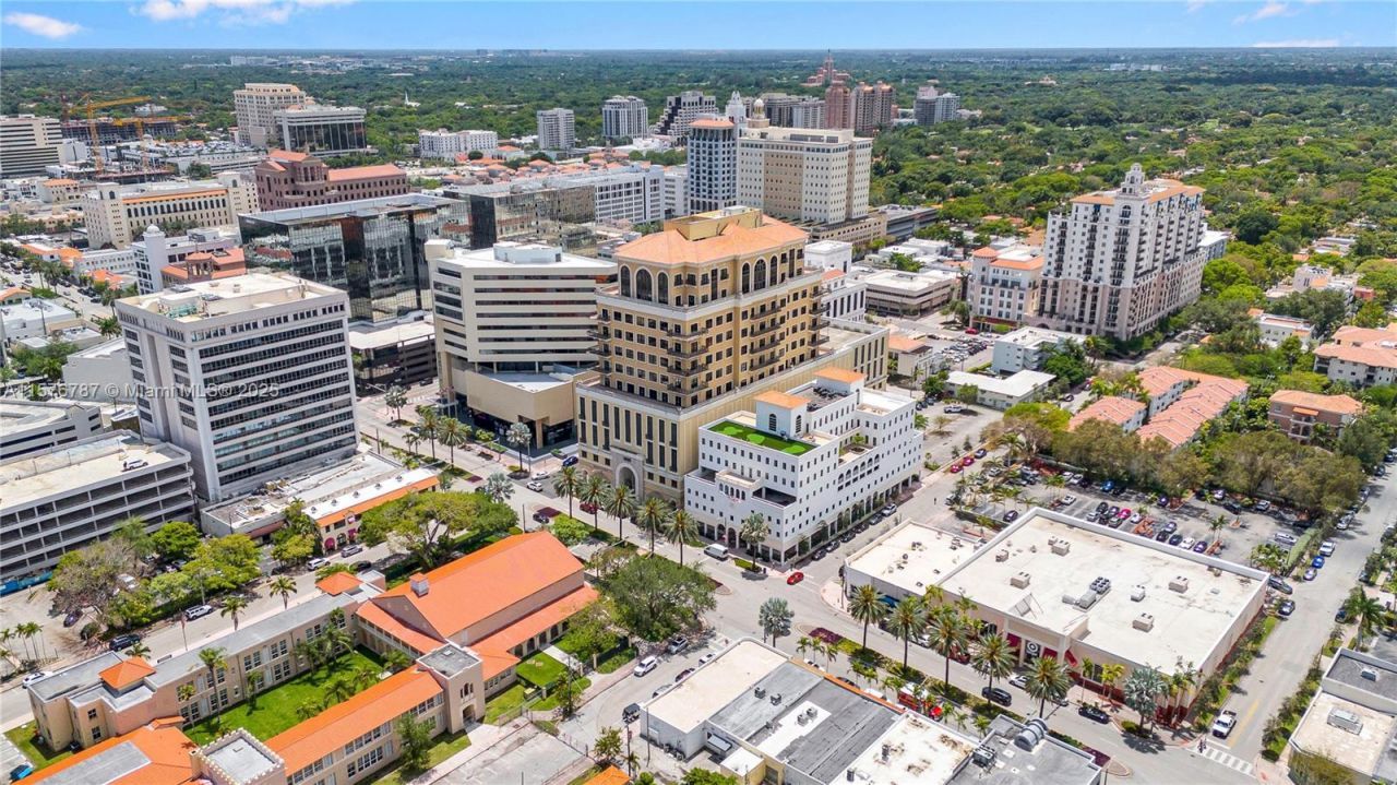 2020 Ponce De Leon Blvd, Unit PH-A1, Coral Gables, FL 33134 Photo