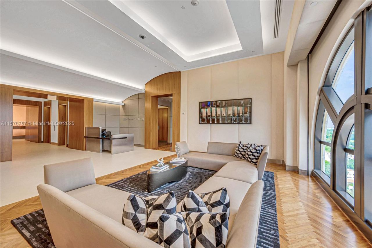 2020 Ponce De Leon Blvd, Unit PH-A1, Coral Gables, FL 33134 Photo