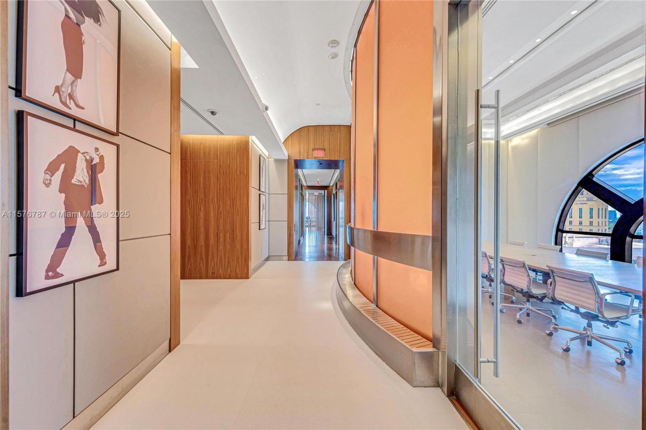 2020 Ponce De Leon Blvd, Unit PH-A1, Coral Gables, FL 33134 Photo