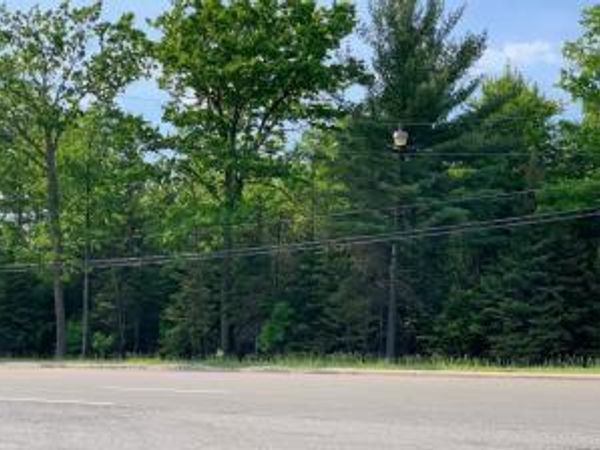 W Houghton Lake Drive, Houghton Lake, MI 48629