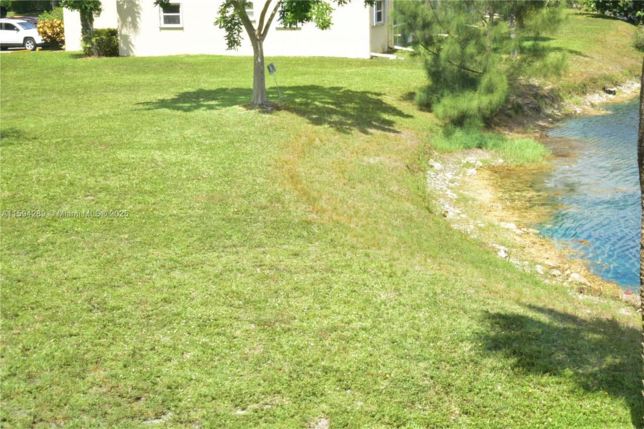 3051 E Sunrise Lakes Dr, Unit 211, Sunrise, FL 33322 Photo