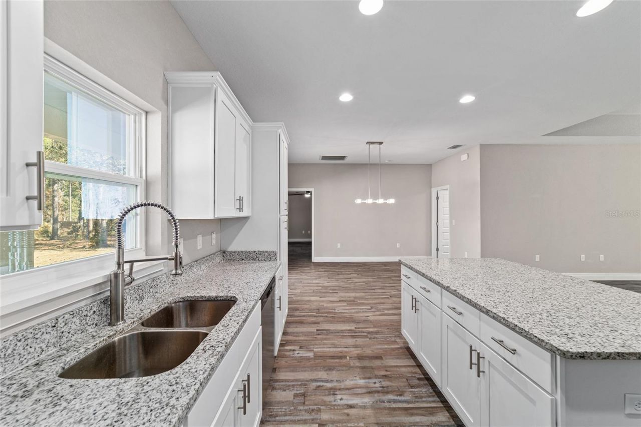 13359 SW 80th Street, Dunnellon, FL 34432 Photo