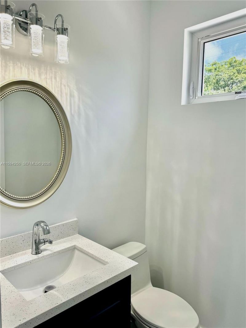 84 Coral Way, Key Largo, FL 33037 Photo