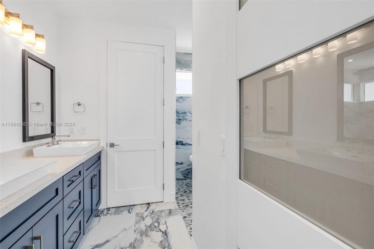 84 Coral Way, Key Largo, FL 33037 Photo