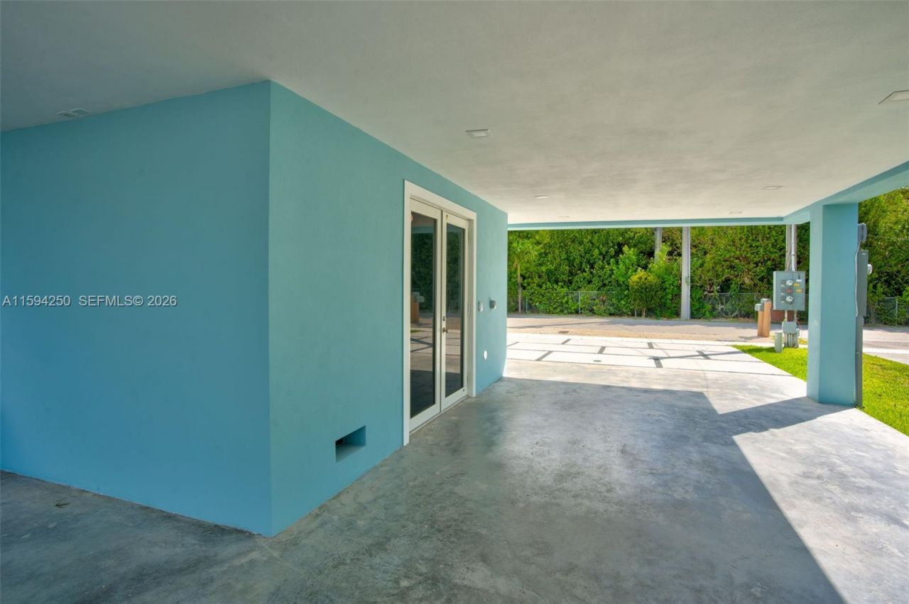 84 Coral Way, Key Largo, FL 33037 Photo