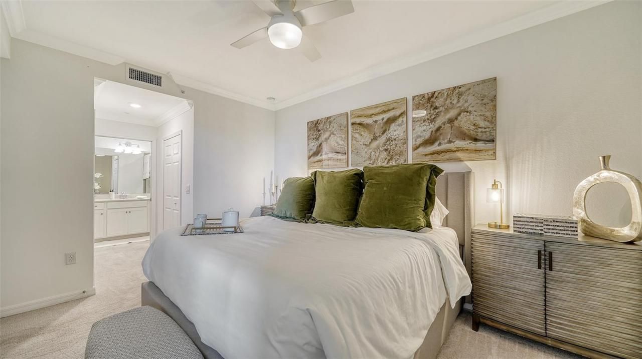 18028 Gawthrop Drive, Unit 306, Bradenton, FL 34211 Photo