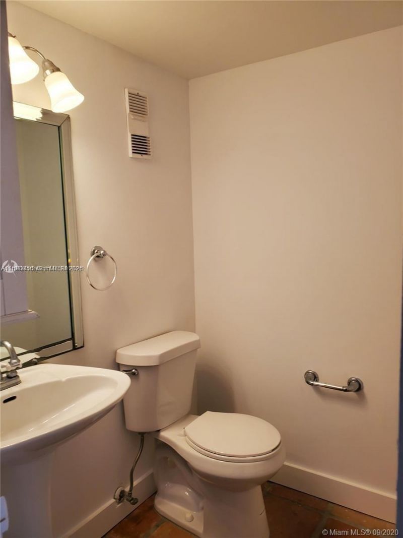 1345 West Ave, Unit 702, Miami Beach, FL 33139 Photo