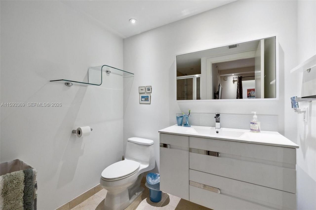 1800 S Ocean Dr, Unit 1401, Hallandale Beach, FL 33009 Photo