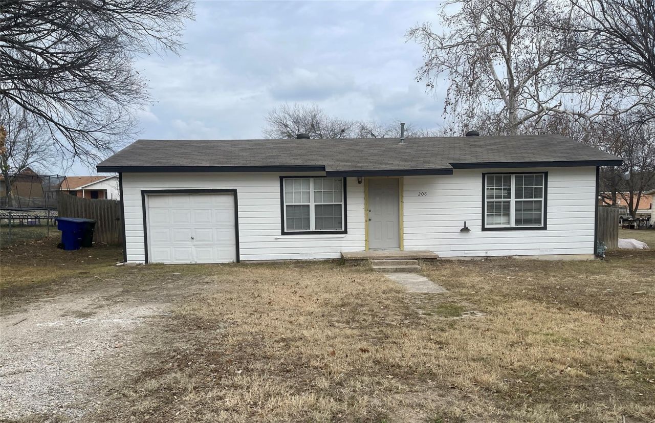 206 Hill St, Copperas Cove, TX 76522 Main Photo
