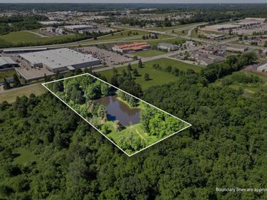 1980 Walker Lake Road, Ontario, OH 44906