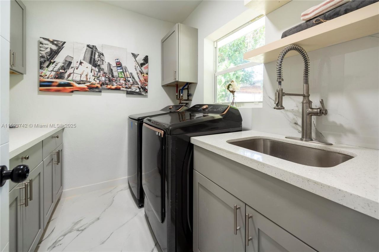 2308 SE 18 St, Fort Lauderdale, FL 33316 Photo