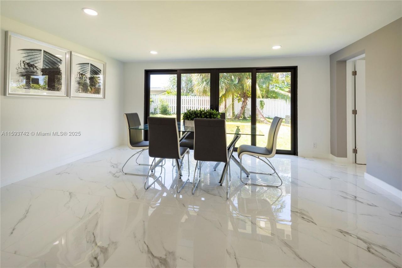 2308 SE 18 St, Fort Lauderdale, FL 33316 Photo