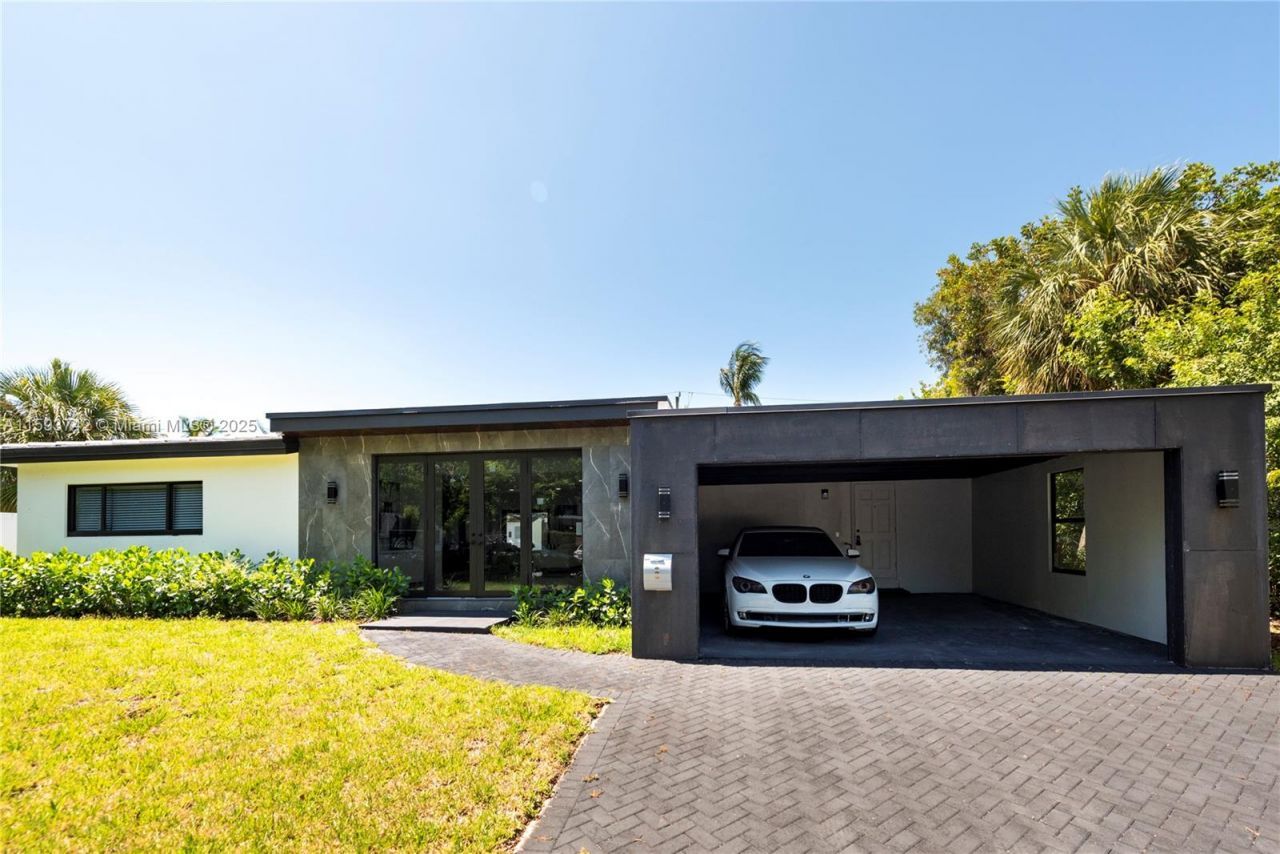 2308 SE 18 St, Fort Lauderdale, FL 33316 Photo