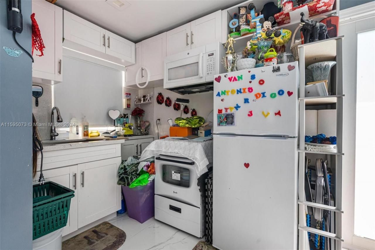 1651 NW 111th St, Miami, FL 33167 Photo