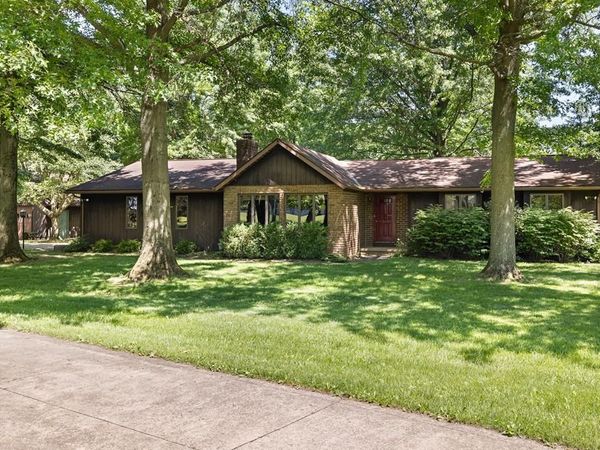 1980 Walker Lake Road, Ontario, OH 44906