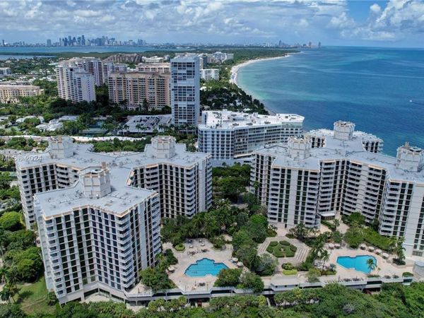 1121 Crandon Blvd, Unit D1201, Key Biscayne, FL 33149