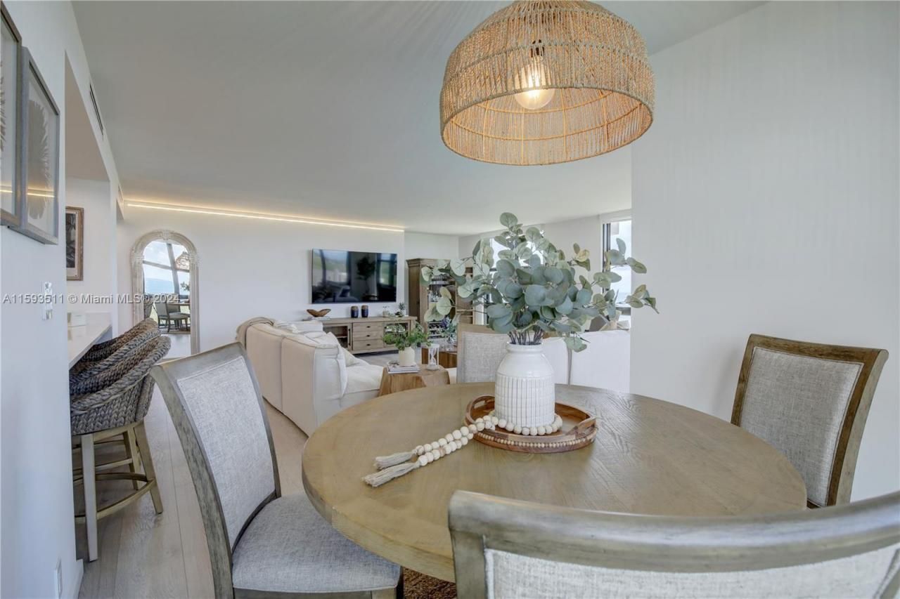 1121 Crandon Blvd, Unit D1201, Key Biscayne, FL 33149 Photo