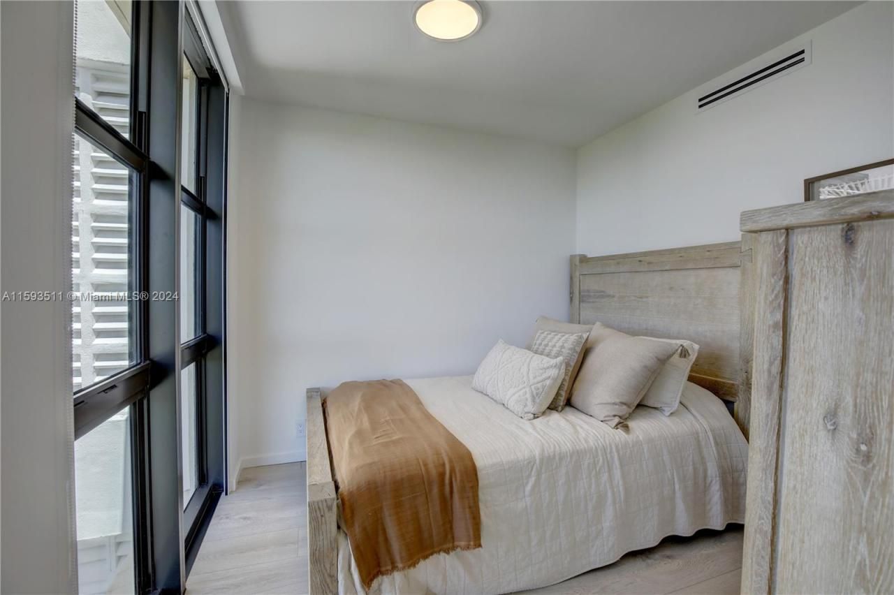 1121 Crandon Blvd, Unit D1201, Key Biscayne, FL 33149 Photo