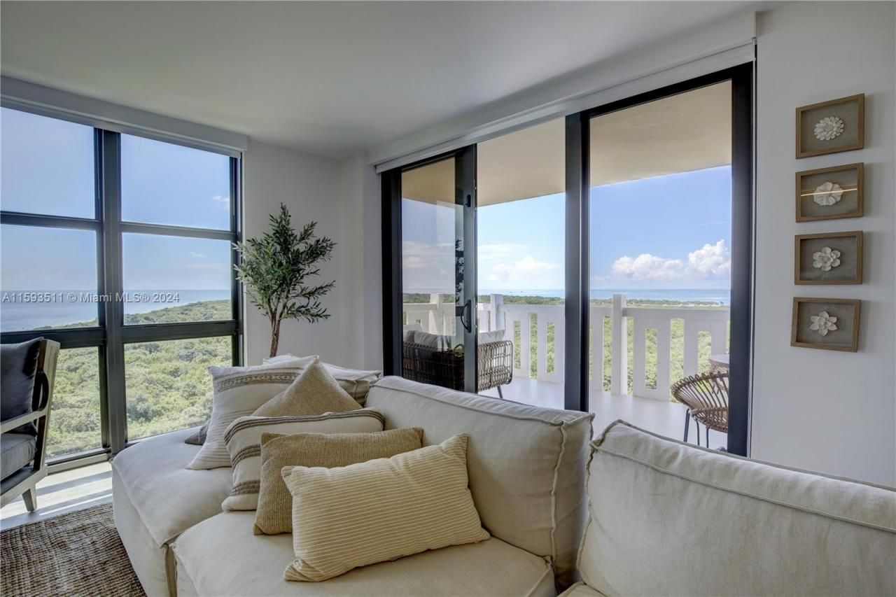 1121 Crandon Blvd, Unit D1201, Key Biscayne, FL 33149 Photo