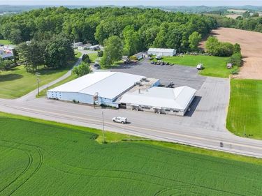 1379 Clark Street Road, Auburn, NY 13021