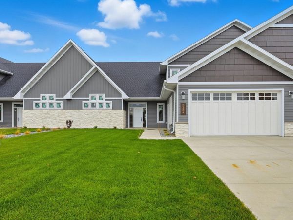 5784 31ST Street S, Fargo, ND 58104