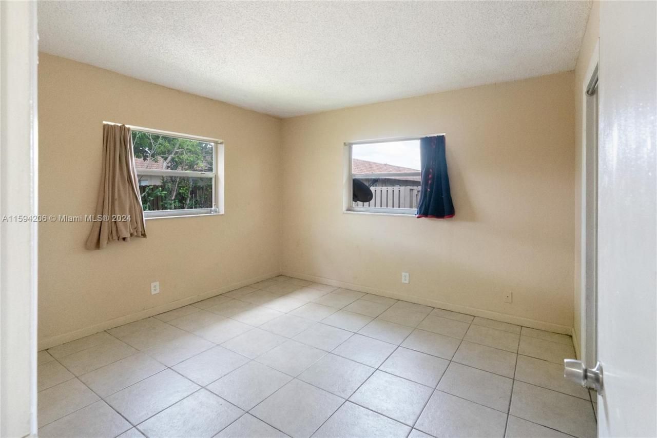 1440 NW 20th St, Unit B, Fort Lauderdale, FL 33311 Photo
