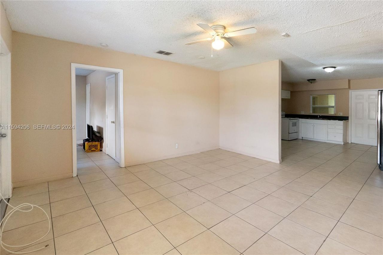 1440 NW 20th St, Unit B, Fort Lauderdale, FL 33311 Photo