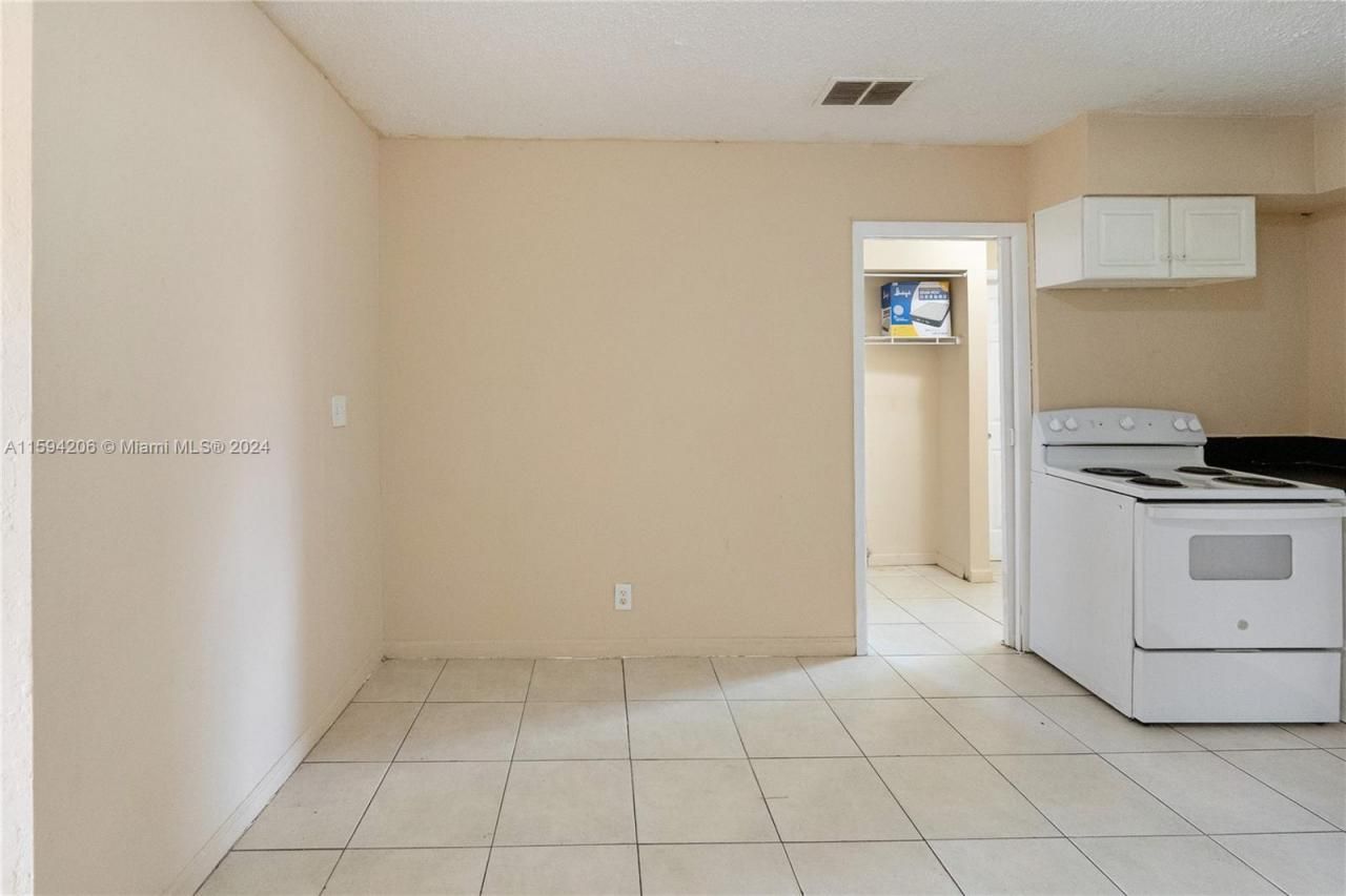 1440 NW 20th St, Unit B, Fort Lauderdale, FL 33311 Photo