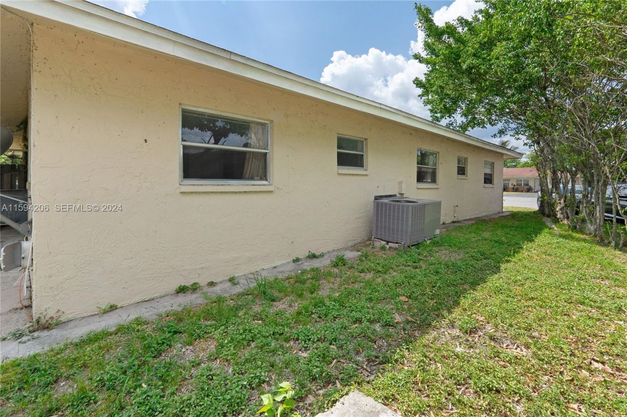 1440 NW 20th St, Unit B, Fort Lauderdale, FL 33311 Photo