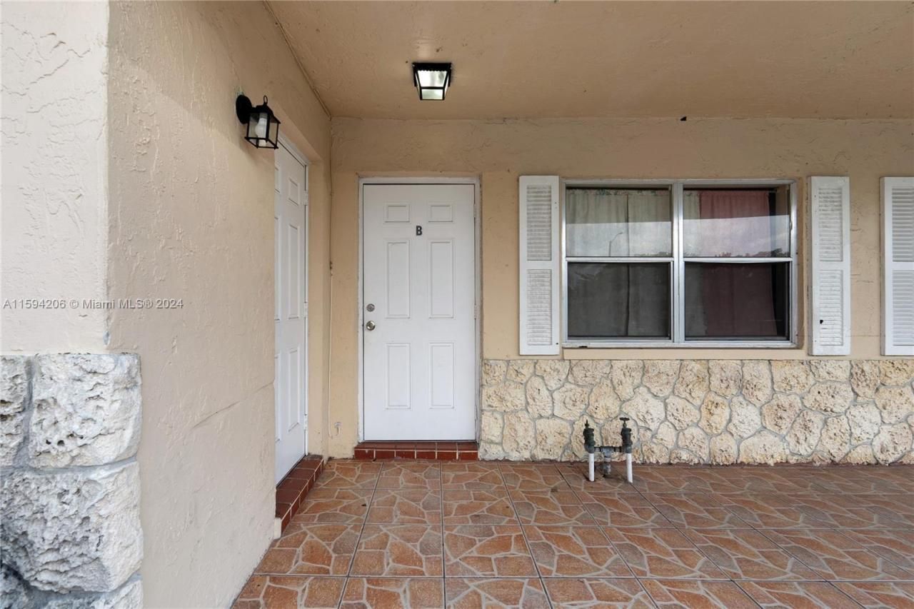 1440 NW 20th St, Unit B, Fort Lauderdale, FL 33311 Photo