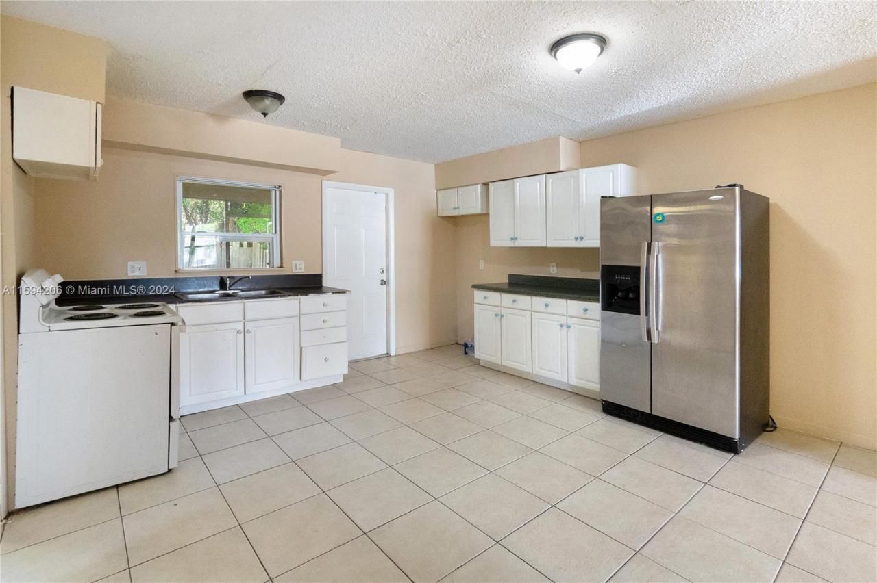 1440 NW 20th St, Unit B, Fort Lauderdale, FL 33311 Photo