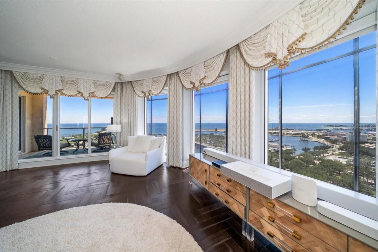 100 Beach Drive Ne, Unit 1900, Saint Petersburg, FL 33701 Photo