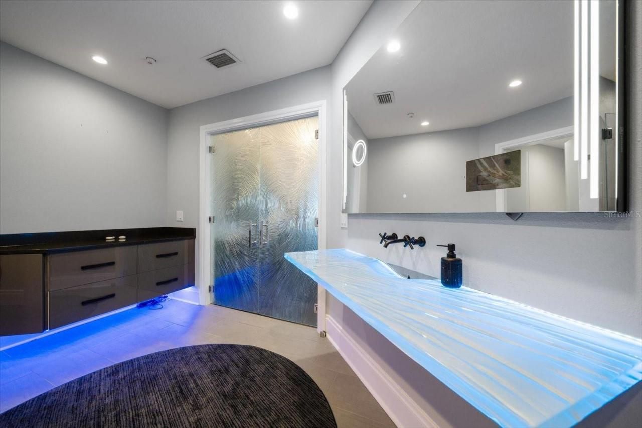 100 Beach Drive Ne, Unit 1900, Saint Petersburg, FL 33701 Photo