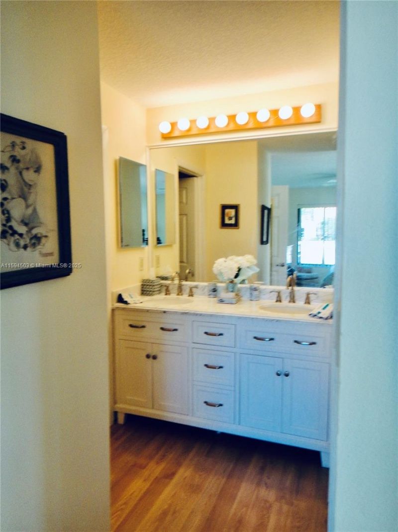 1102 Duncan Cir, Unit 104, Palm Beach Gardens, FL 33418 Photo