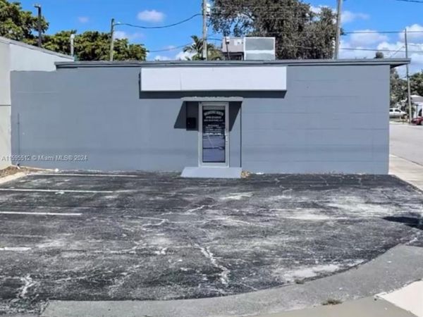 213 E Hallandale Beach Blvd, Hallandale Beach, FL 33009