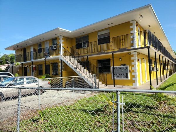 5600 NW 7th Ct, Unit 14, Miami, FL 33127