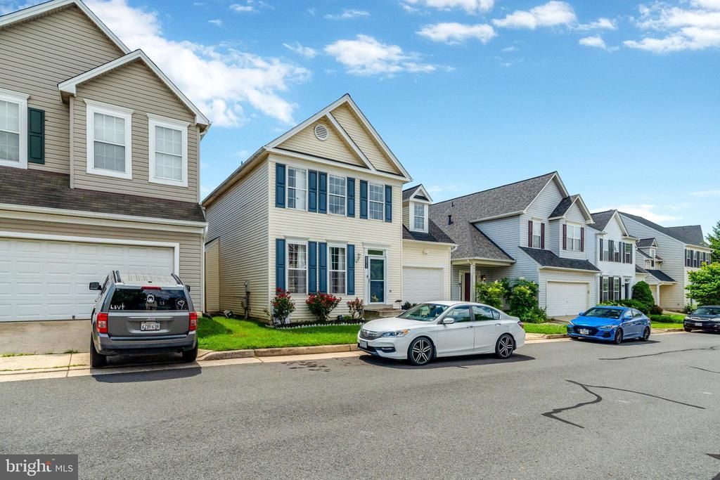 6011 Honnicut Drive, Centreville, VA 20121 Main Photo