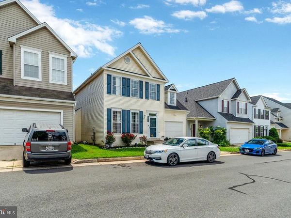 6011 HONNICUT DRIVE, CENTREVILLE, VA 20121