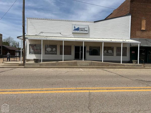 324 N Main Street, Rector, AR 72461