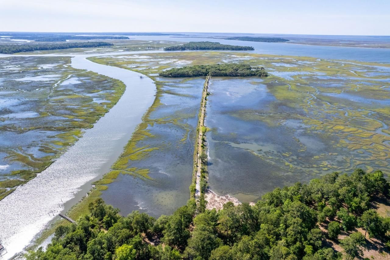 101 Kingston Key Road Photo 3