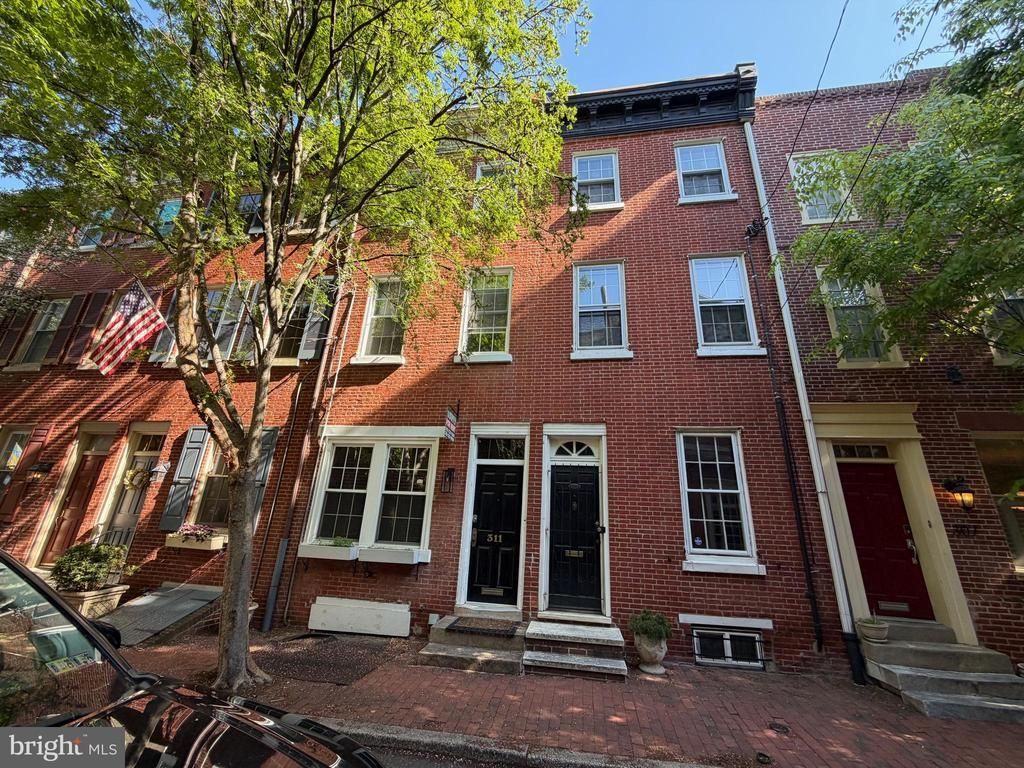 311 Gaskill Street, Philadelphia, PA 19147 Main Photo