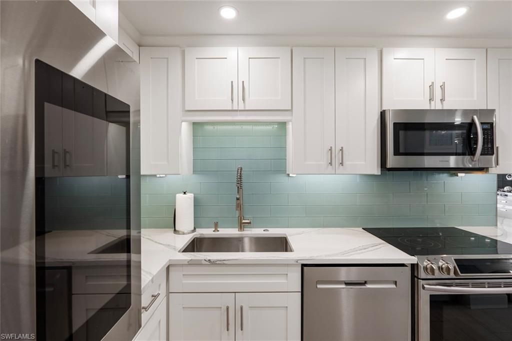 4005 Gulf Shore Blvd N, Unit 904, Naples, FL 34103 Photo