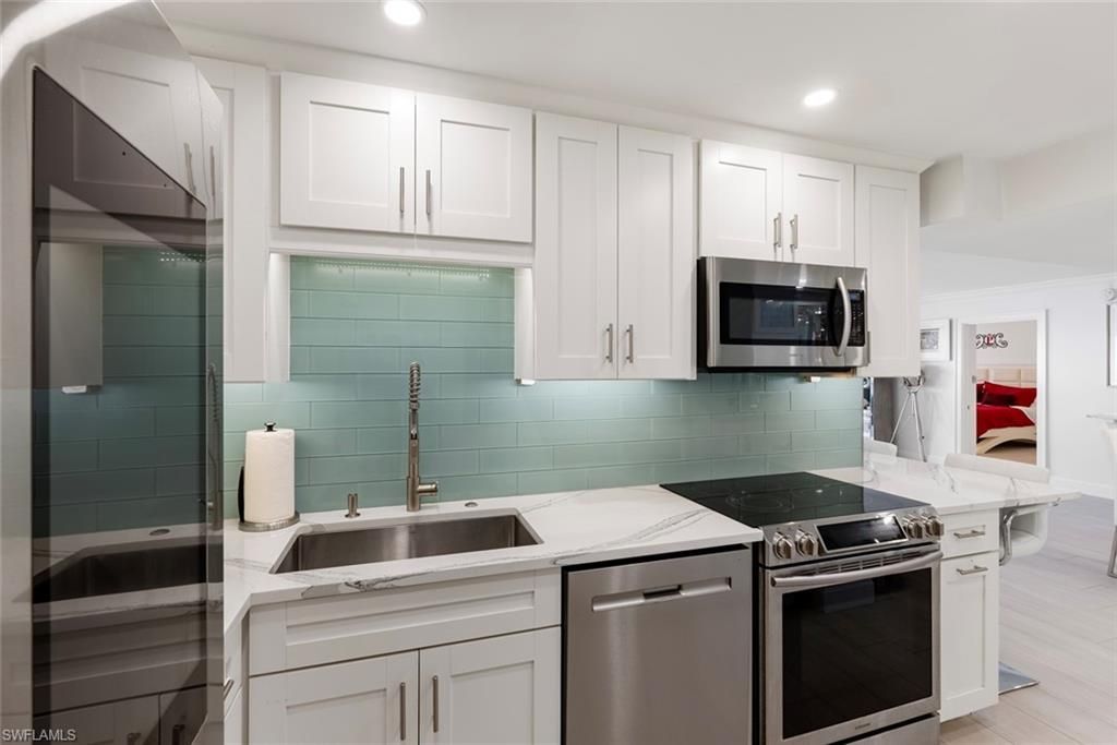 4005 Gulf Shore Blvd N, Unit 904, Naples, FL 34103 Photo