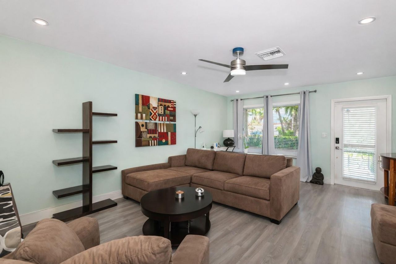 1425 NE 55th Street, Fort Lauderdale, FL 33334 Photo