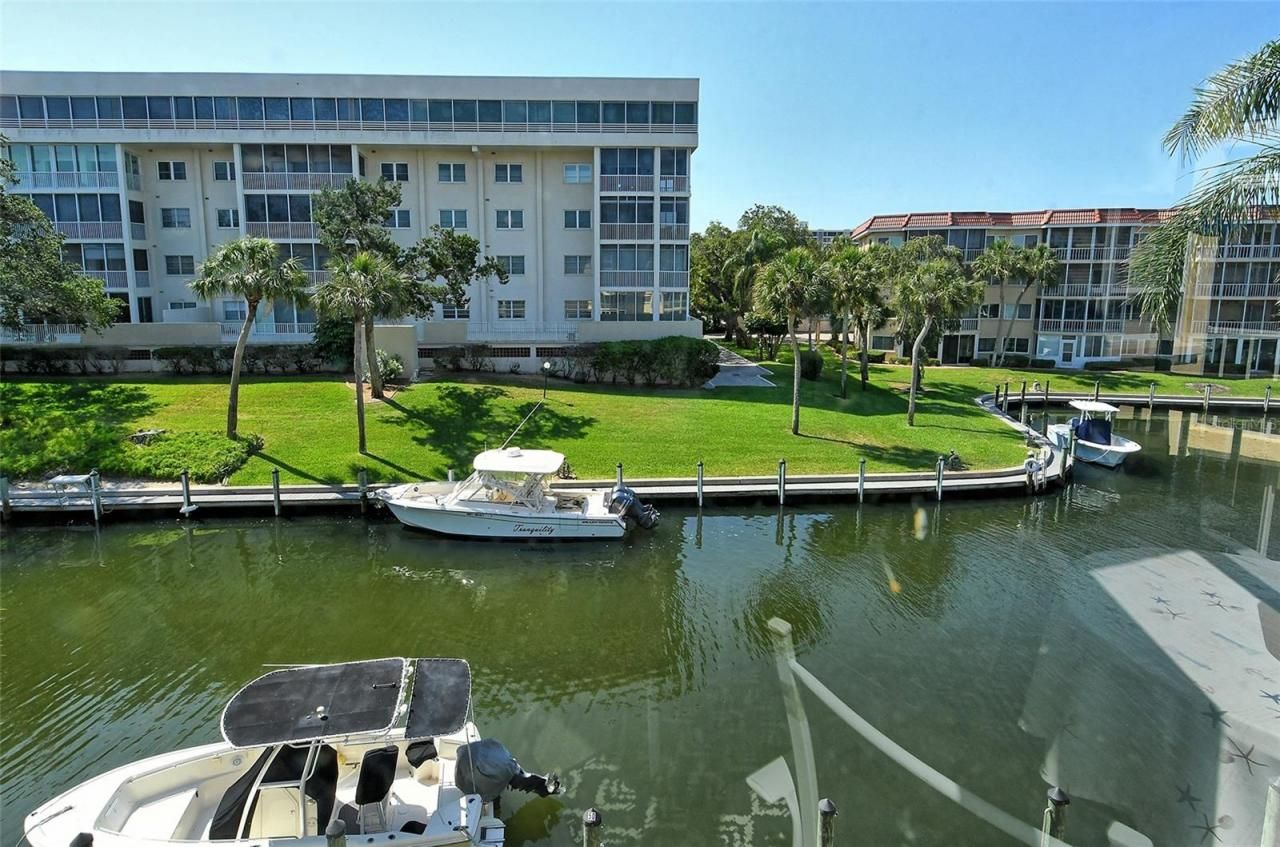 1300 N Portofino Drive, Unit 305, Sarasota, FL 34242 Photo