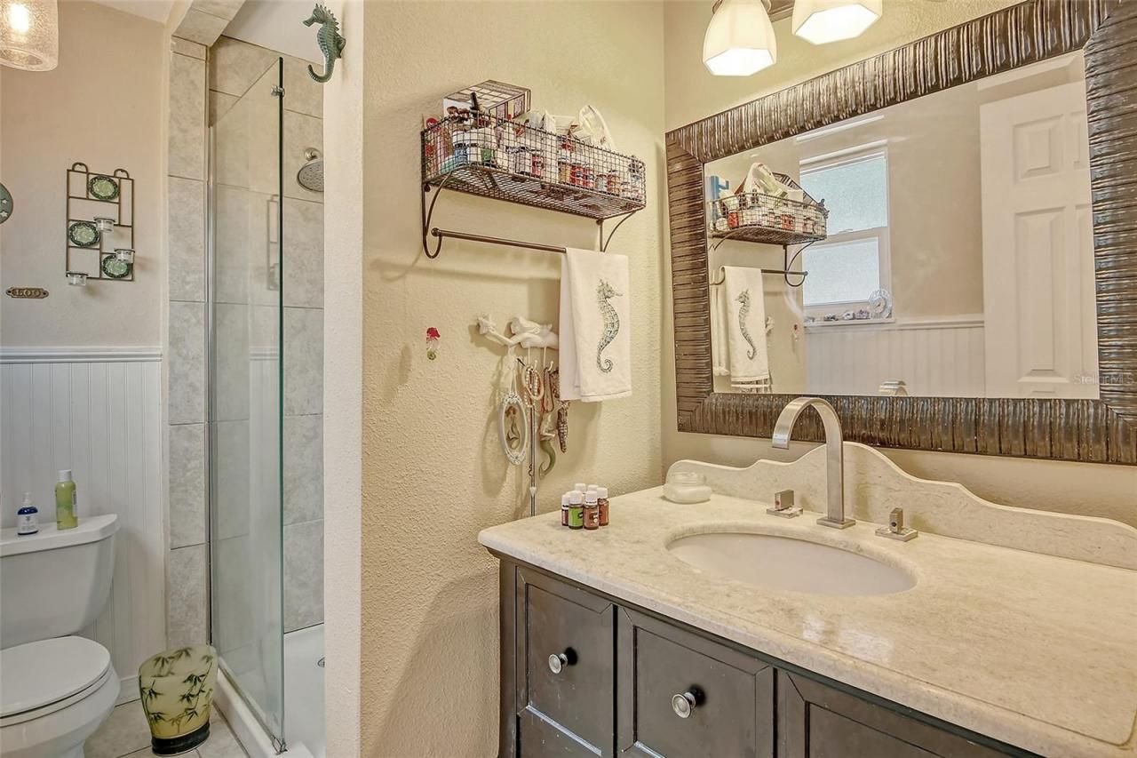 1300 N Portofino Drive, Unit 305, Sarasota, FL 34242 Photo