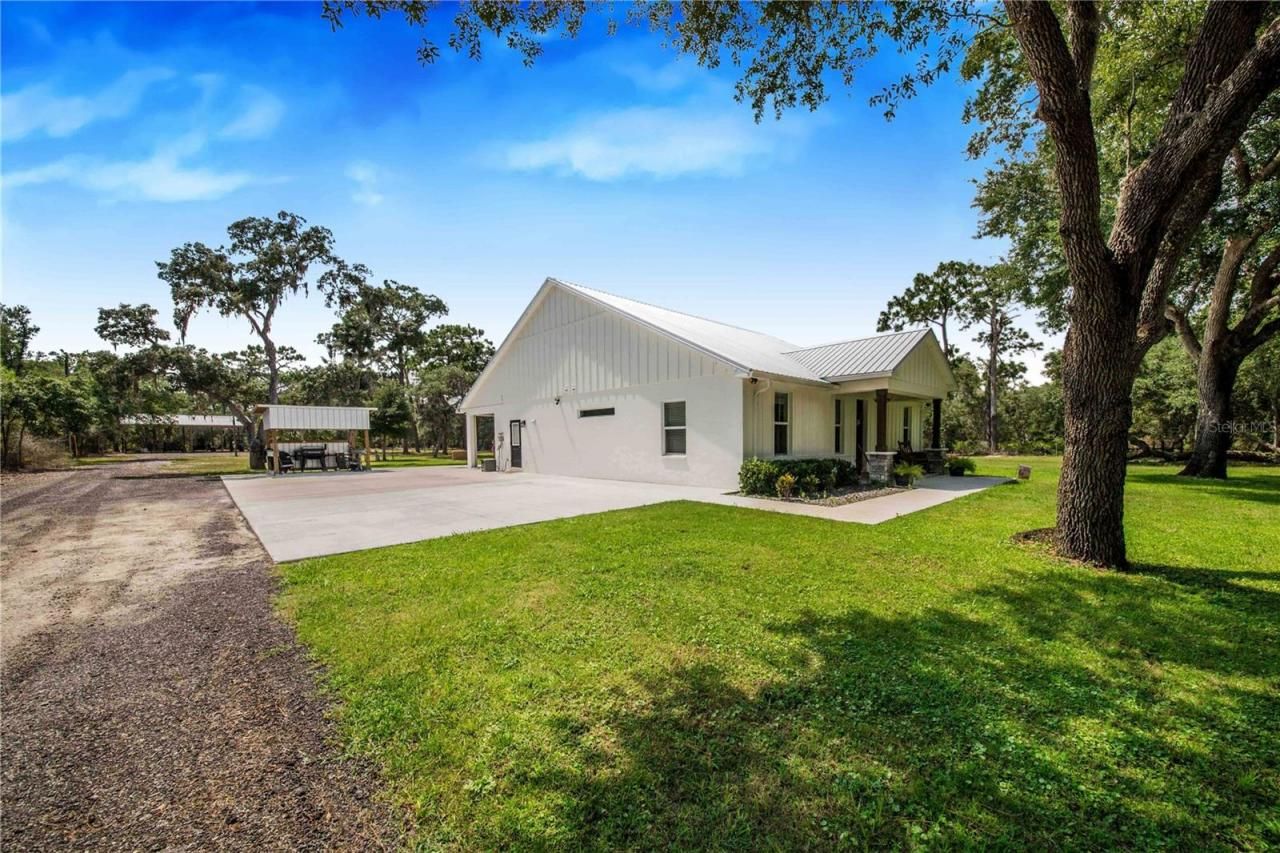 12510 Lake Hatchineha Road, Haines City, FL 33844 Photo