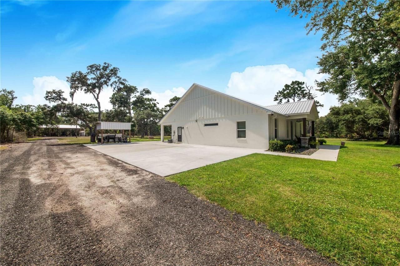 12510 Lake Hatchineha Road, Haines City, FL 33844 Photo